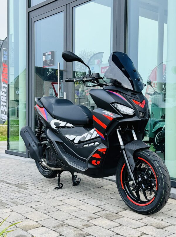 Aprilia SR-GT 125 ABS Replica - Afbeelding 3
