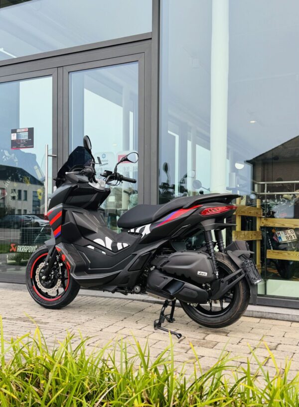 Aprilia SR-GT 125 ABS Replica - Afbeelding 8
