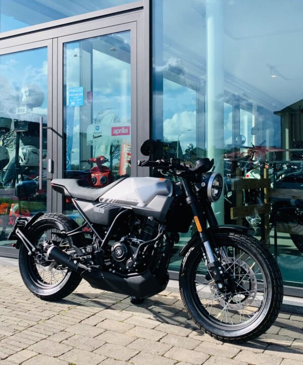 Brixton Crossfire 125 LC - Afbeelding 3