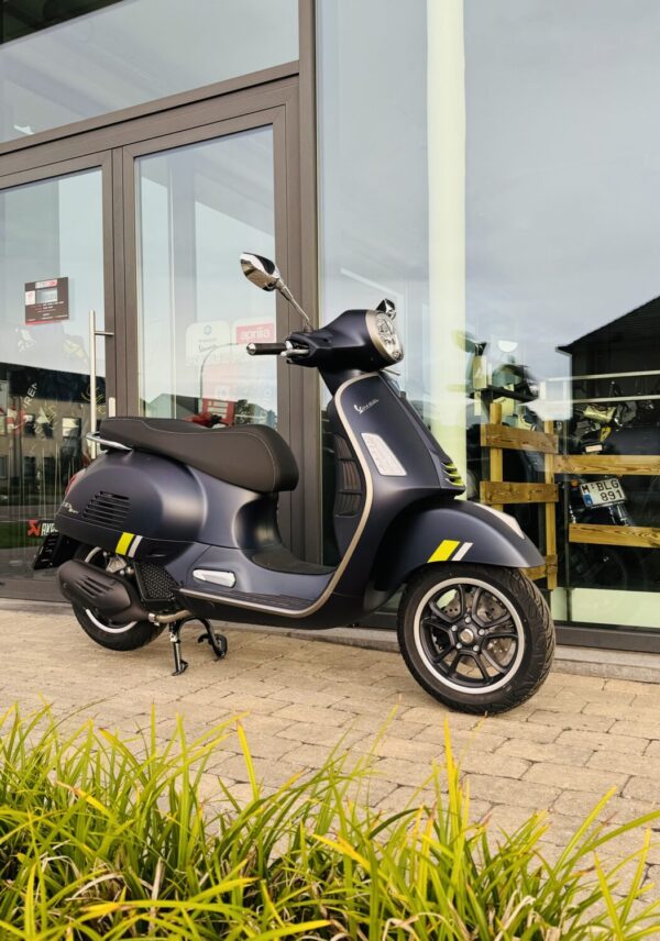 Vespa Gts Supertech 125 RST22 Blue Ene Met Mat - Afbeelding 2