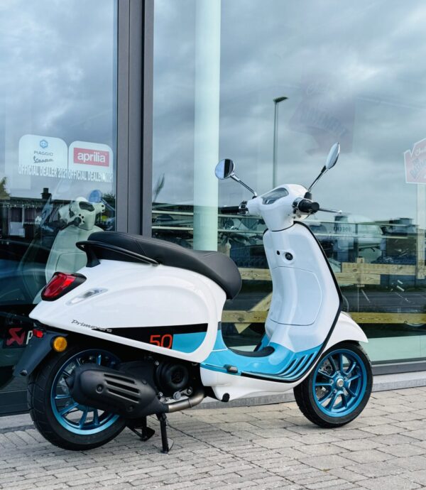 Vespa Primavera 45 Color Vibe Bianco B04 - Afbeelding 2