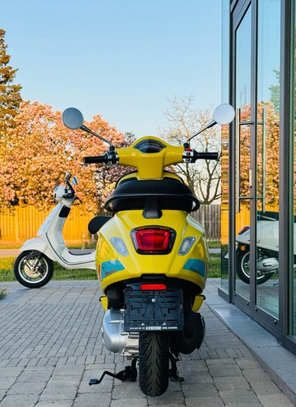 Vespa Primavera 125 S Giallo - Afbeelding 2