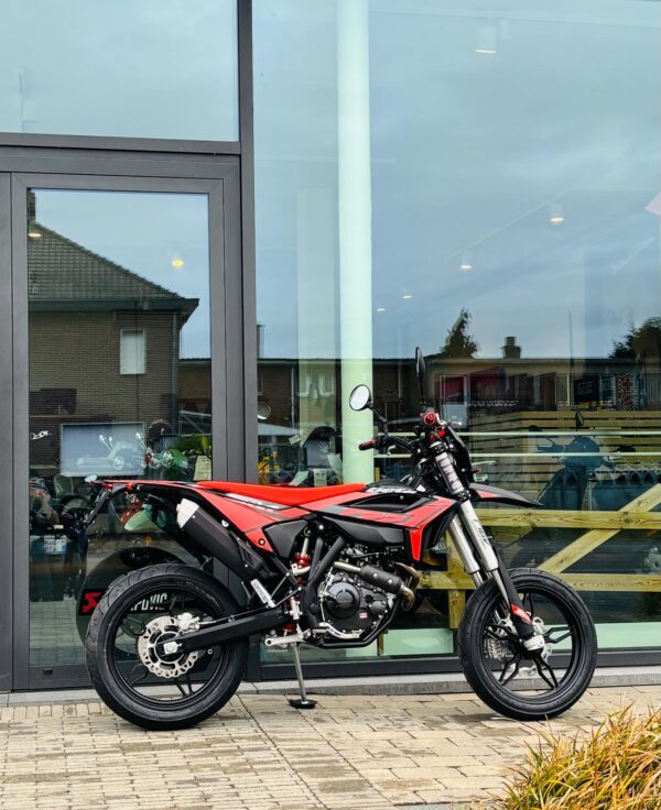 Beta Motard RR 4T 125 T - Afbeelding 4