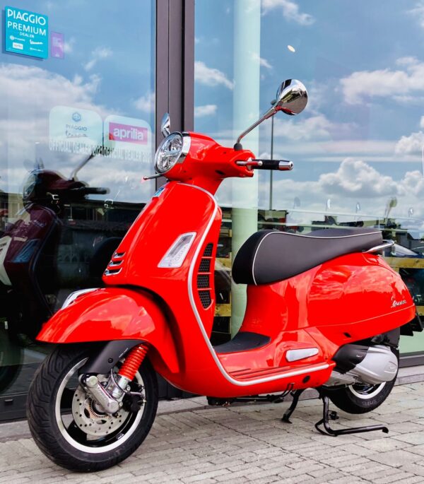 Vespa Gts 300 Super E5 Rosso Corag 894 - Afbeelding 2