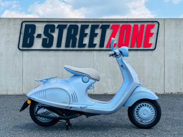 Vespa 946 125 Snake
