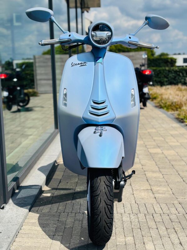 Vespa 946 125 Snake - Afbeelding 15