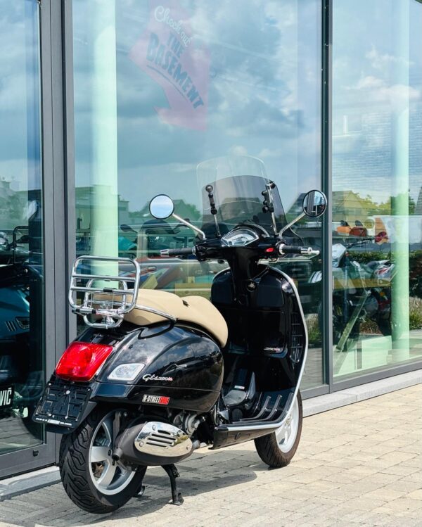 Occasie Vespa GTS 250
