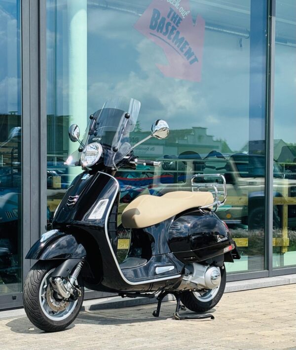 Occasie Vespa GTS 250 - Afbeelding 11