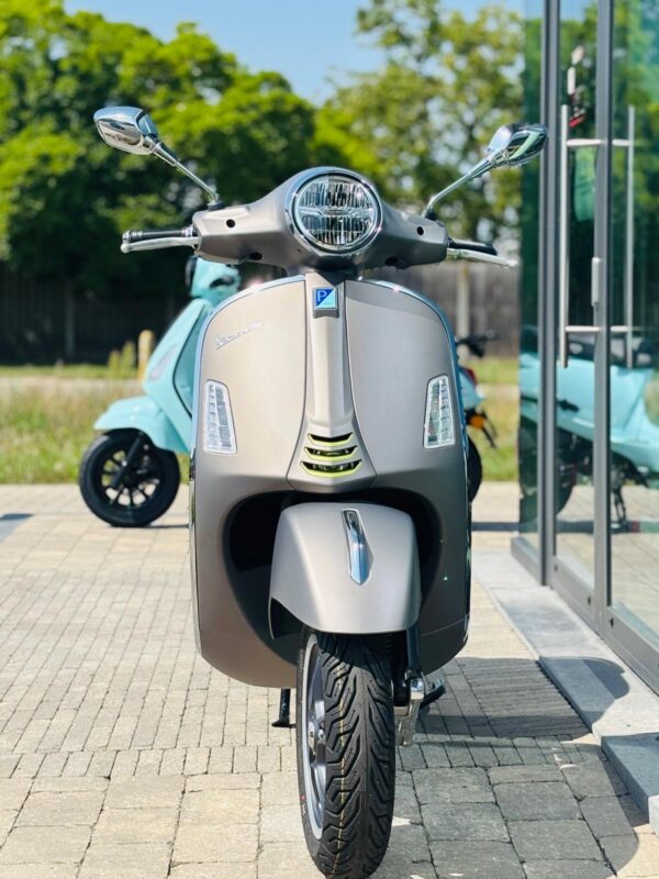 Vespa GTS Supertech 125cc - Afbeelding 6