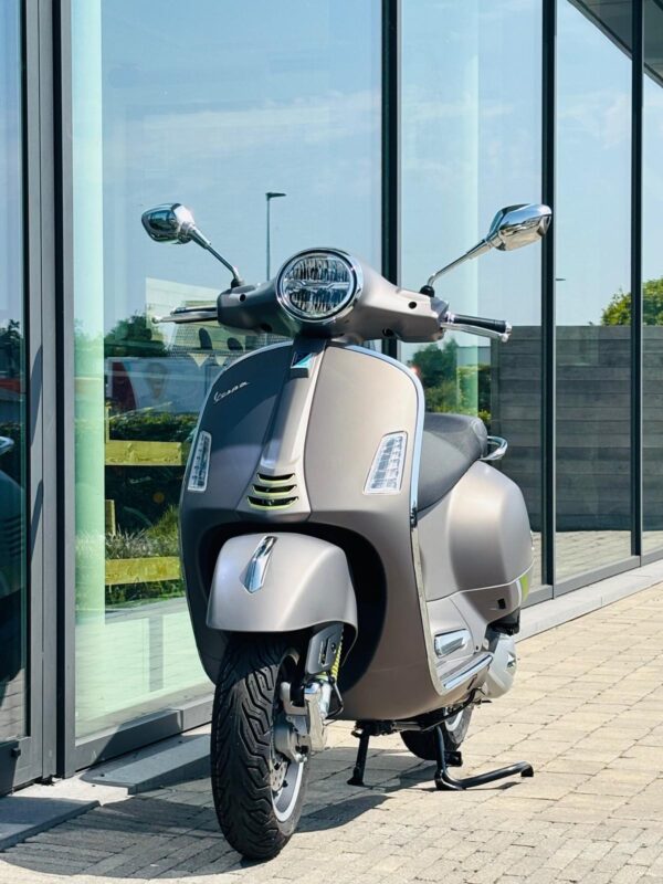 Vespa GTS Supertech 125cc - Afbeelding 11